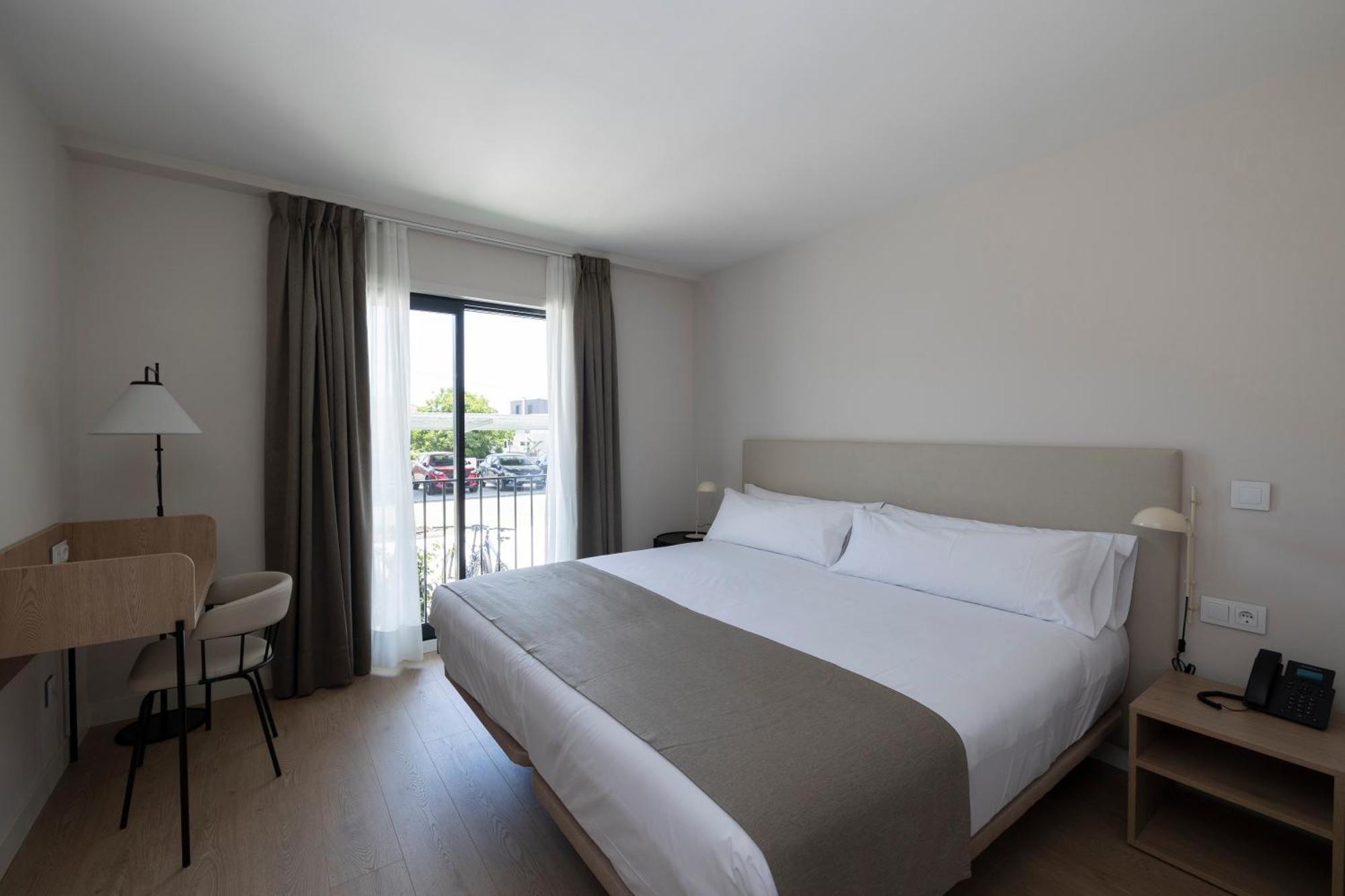 Hotel H4 Cangas 3 Superior Exterior foto