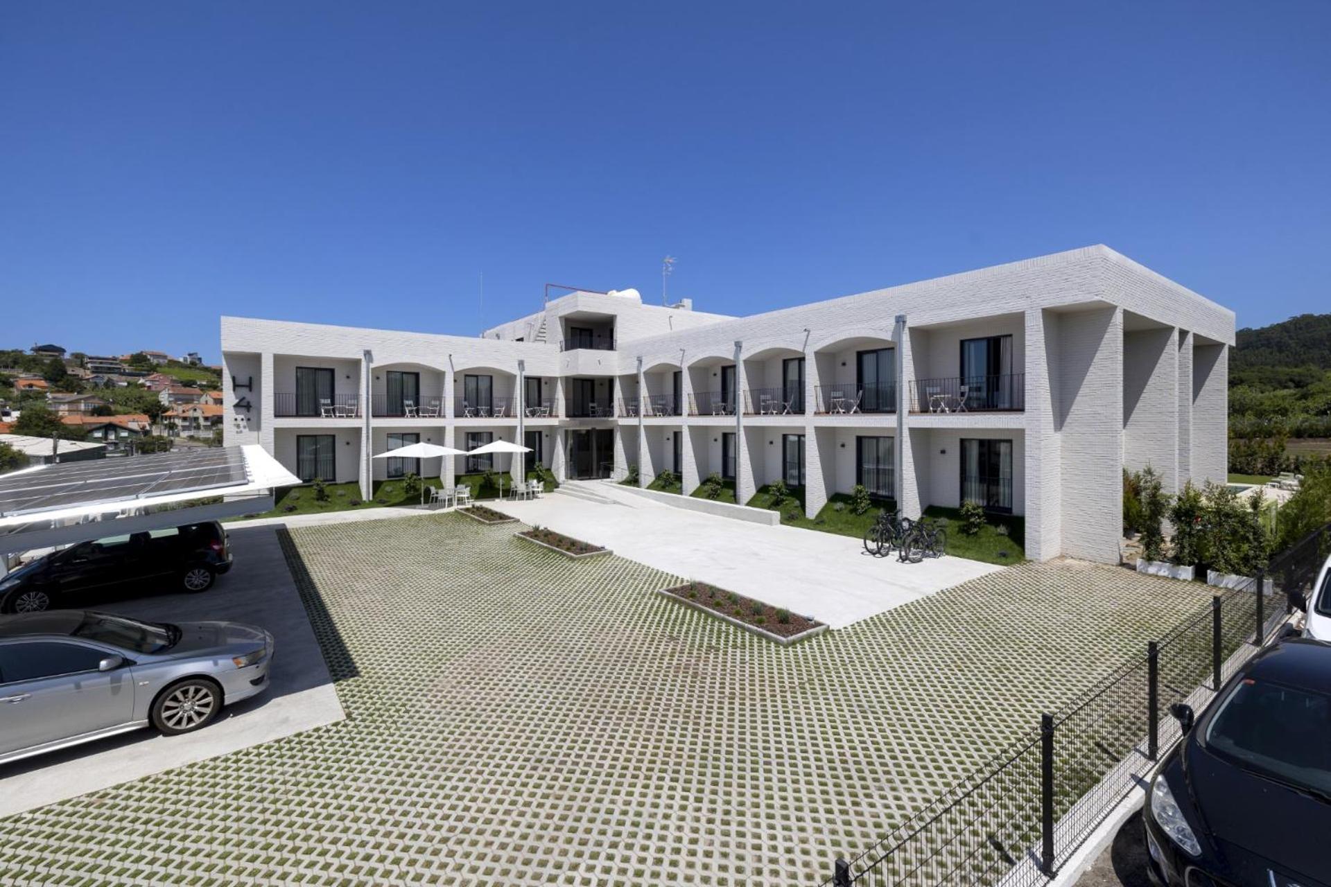 Hotel H4 Cangas 3 Superior Exterior foto
